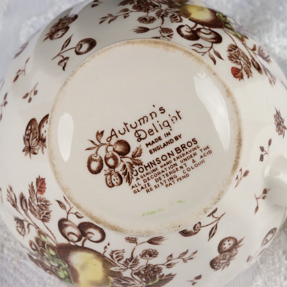 Vintage Johnson Brothers Autumn's Delight Pitcher 32 oz - Picture 9 of 9